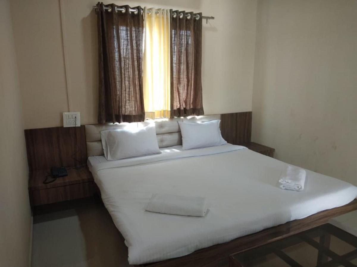 Hotel Krishna Exotica Ahmednagar Exterior foto