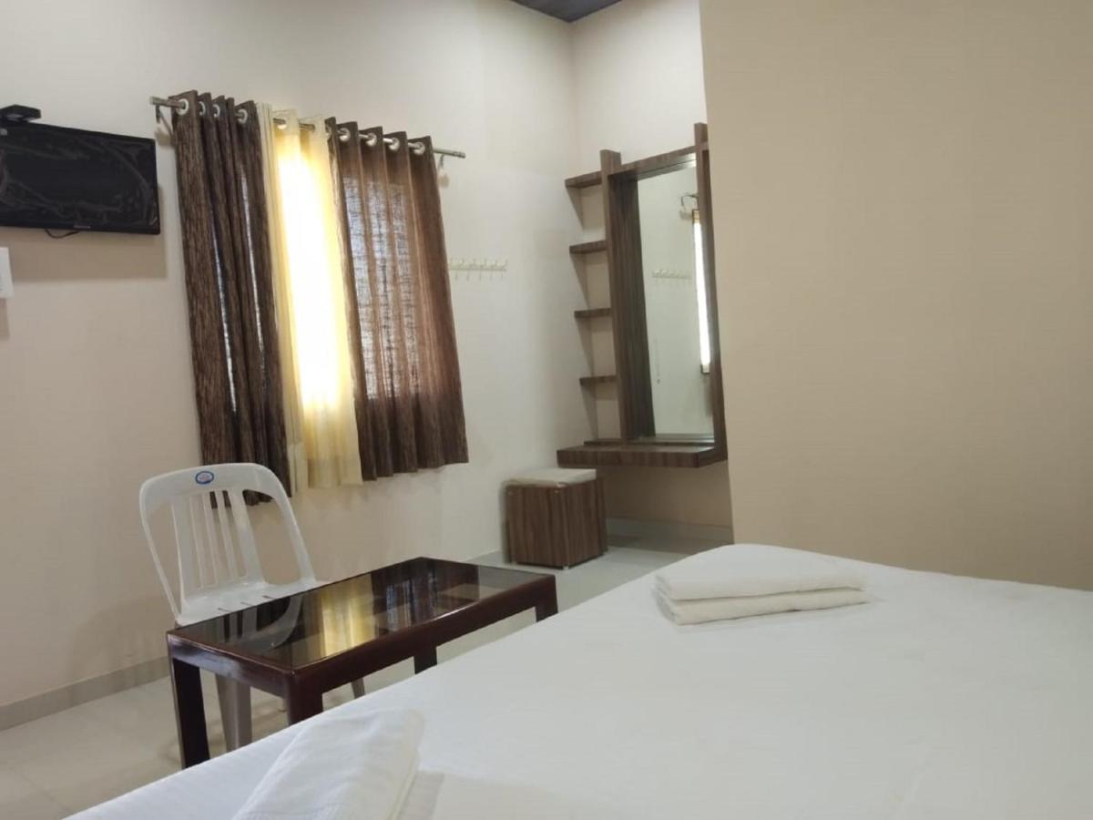 Hotel Krishna Exotica Ahmednagar Exterior foto