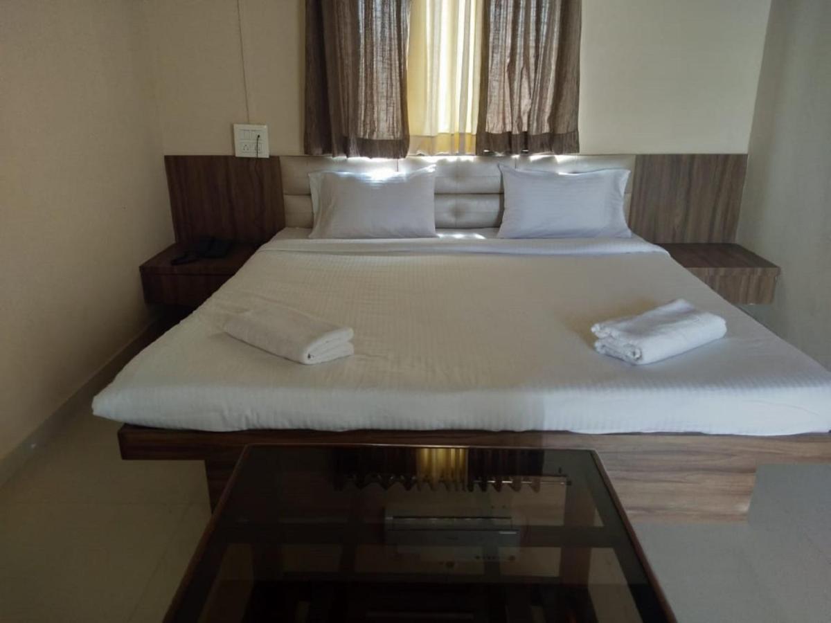 Hotel Krishna Exotica Ahmednagar Exterior foto